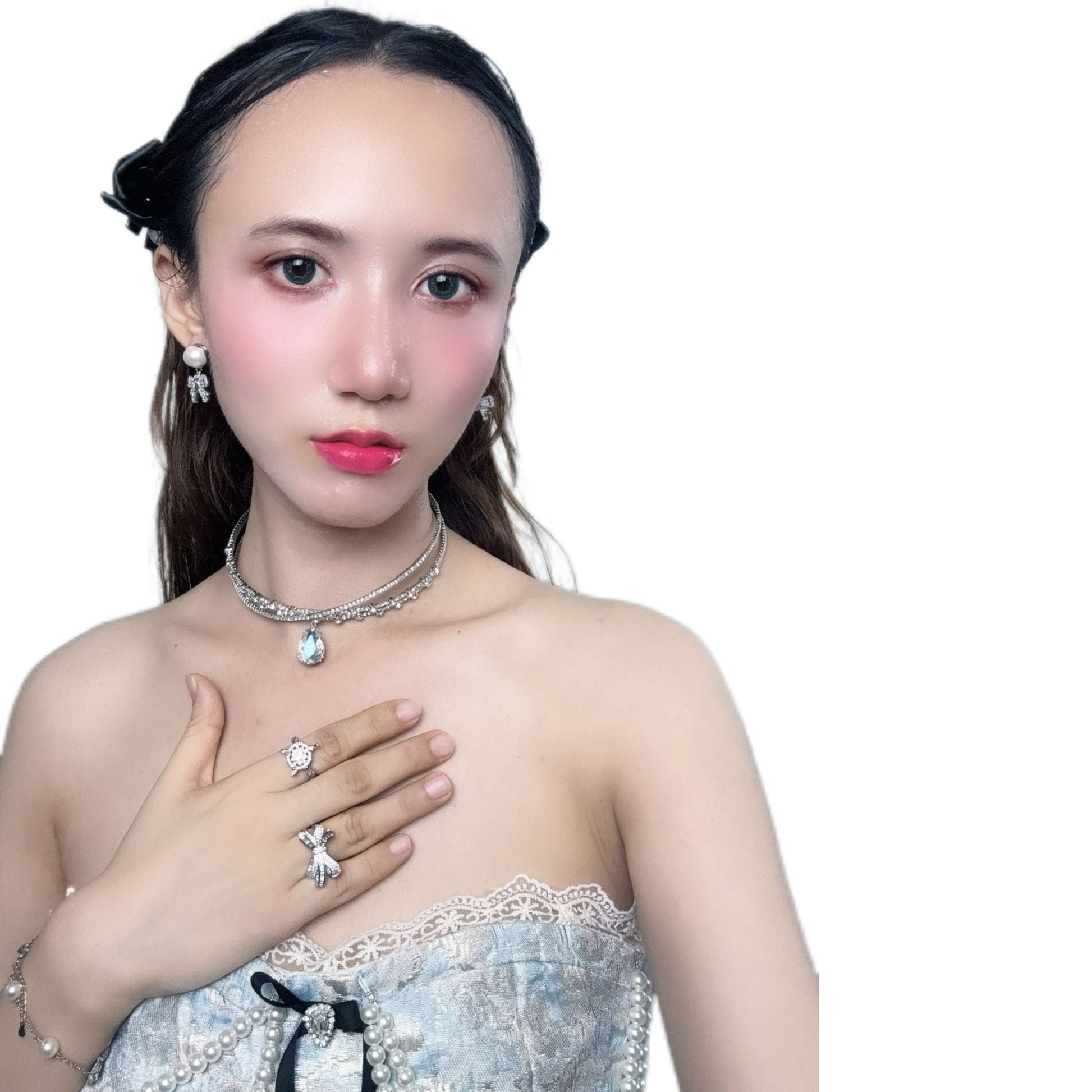 Timeless Bow Ring with classic and elegant design