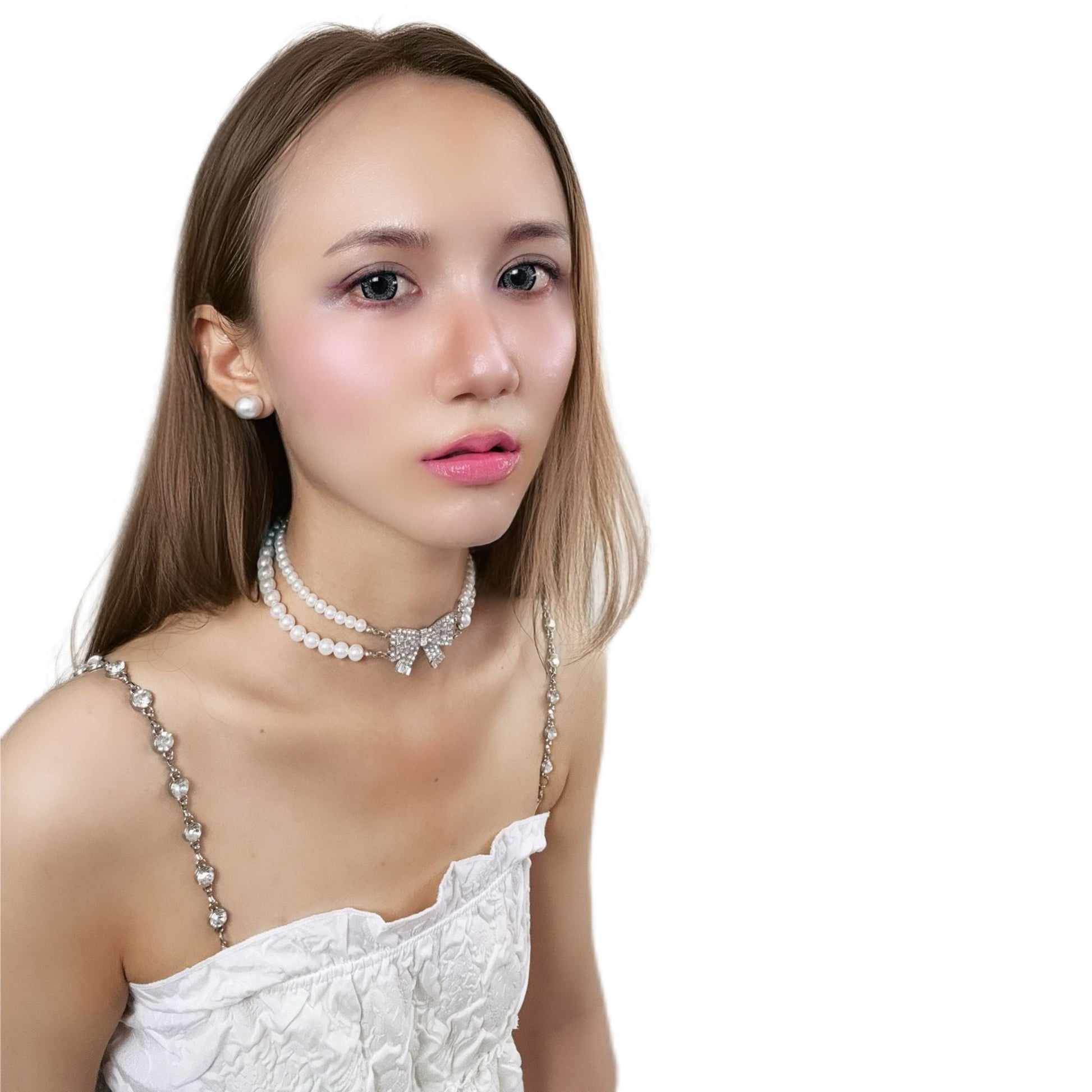 Selene’s Elegant Bow Pearl Duo with charming and graceful design