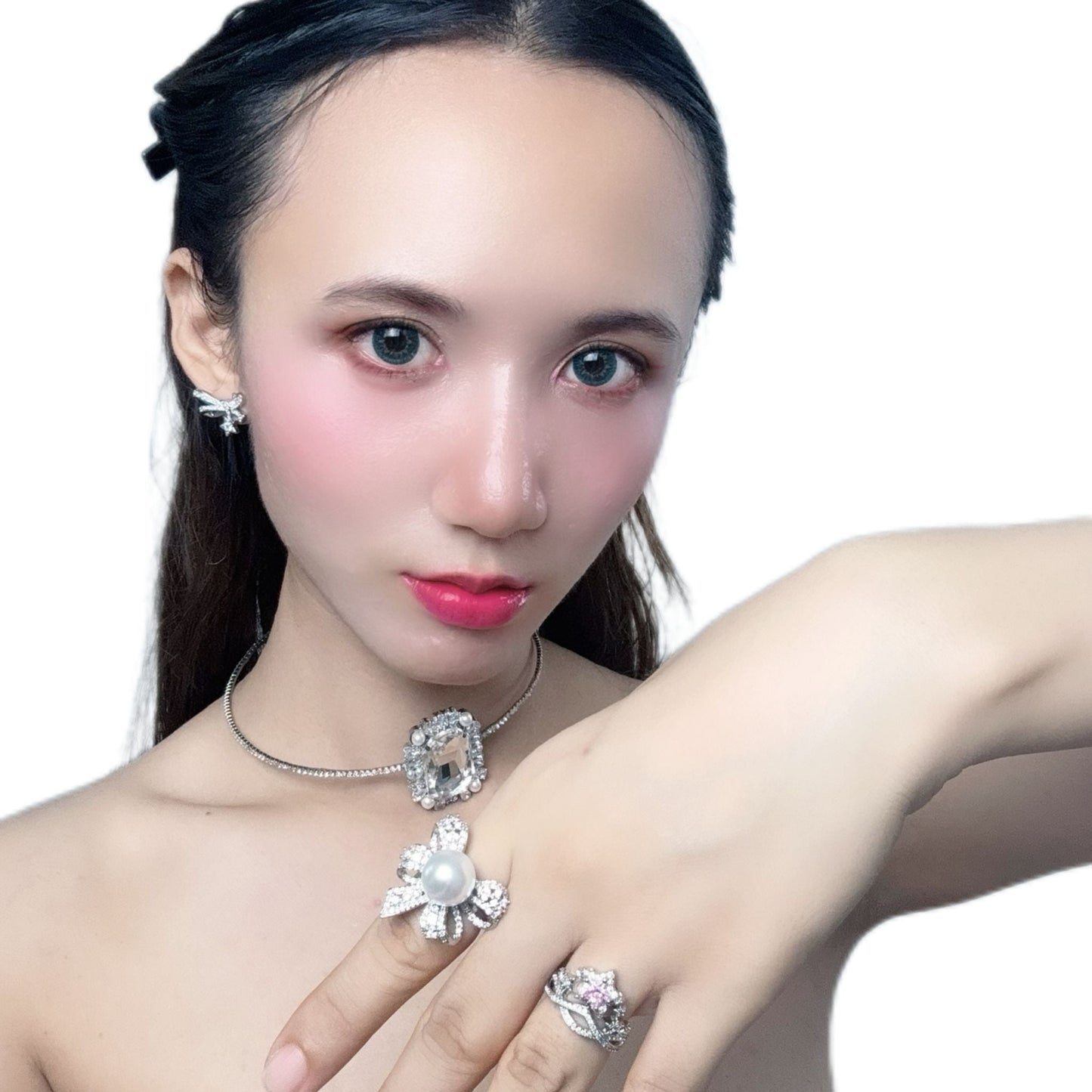 Luminous Grandeur Diamond Choker