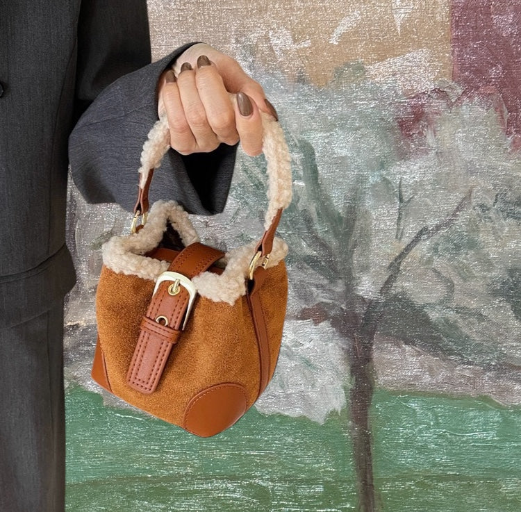 Wellington Shearling Bucket