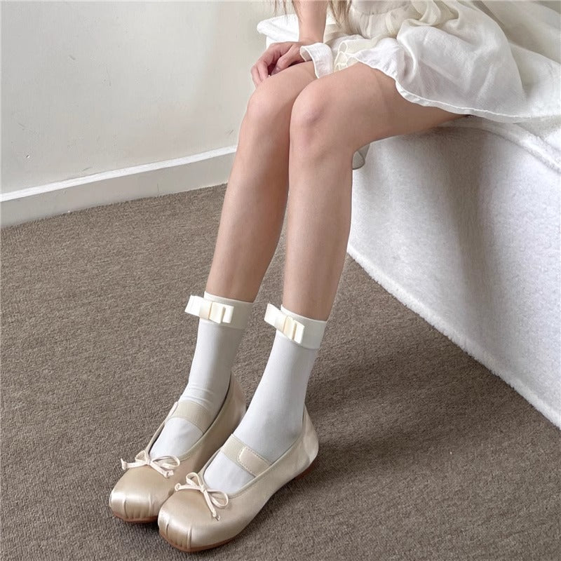 Classic Bow Socks - Cream White