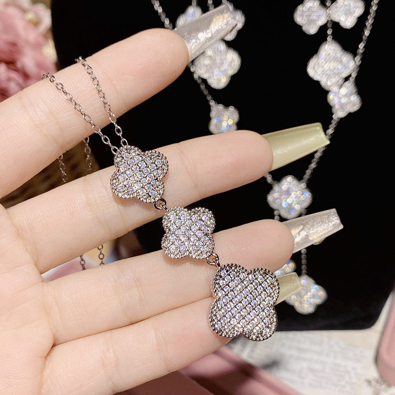 Cosmo Clover Collection