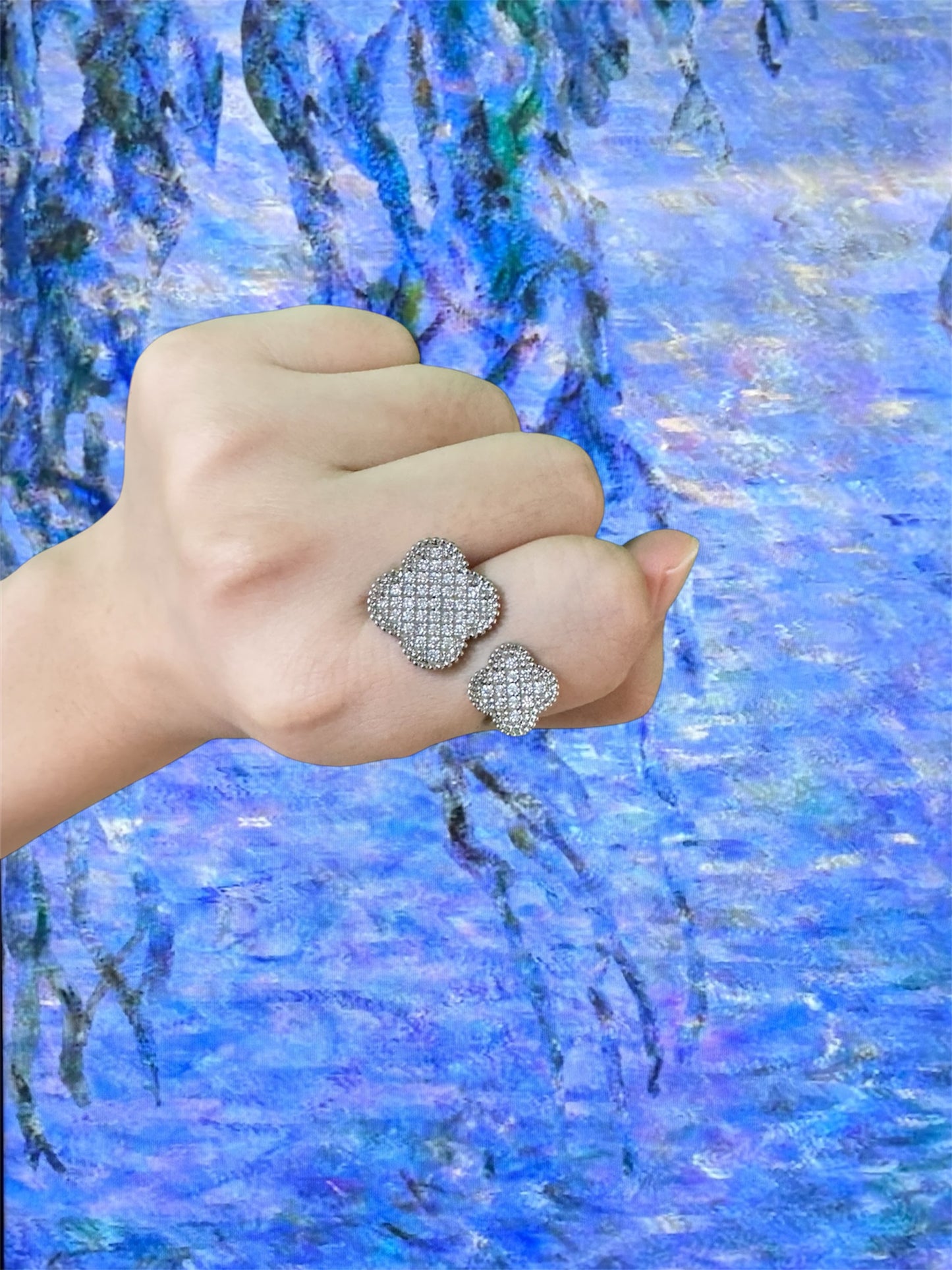 Cosmo Clover Collection