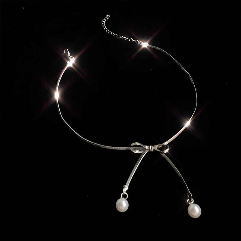 Elegant Knot Necklace