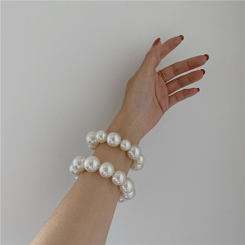 Classic Pearl Hair Ties