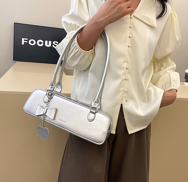 Minimal Bow Baguette