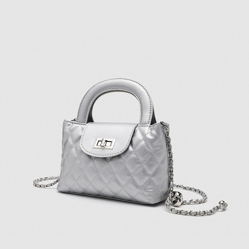 Parisian Chic Shopping Bag