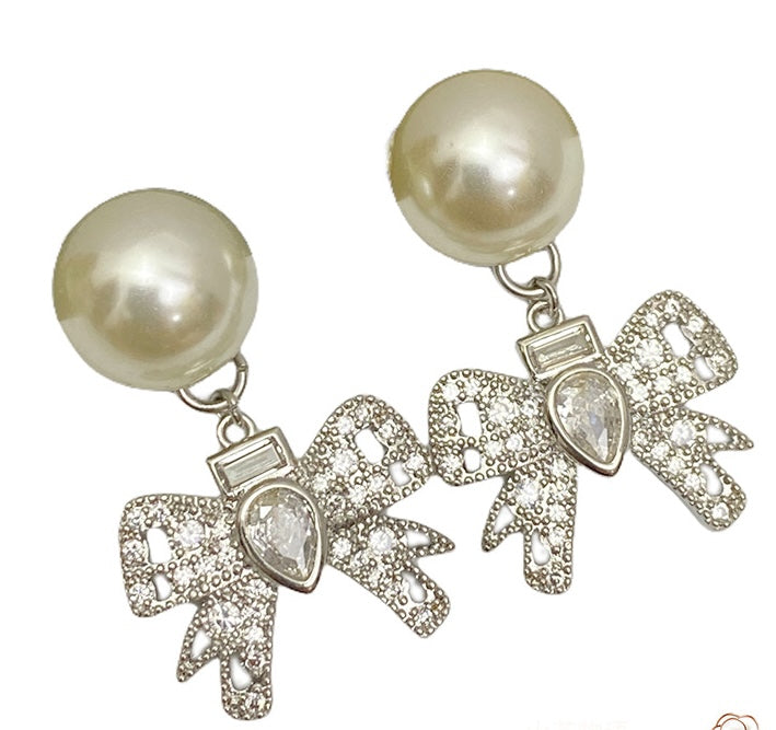 Twilight Bow & Pearl Earrings