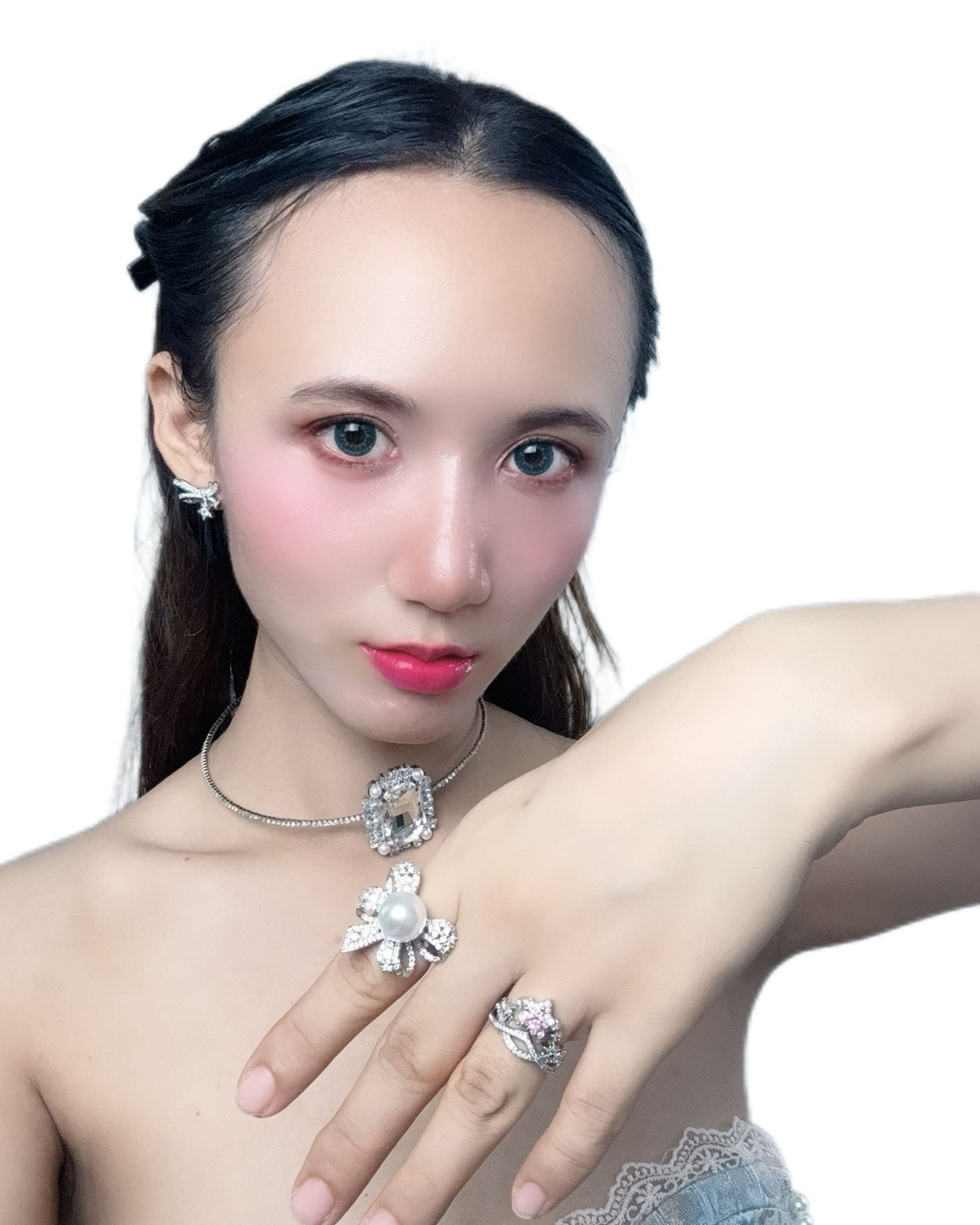 Galadriel’s Pearl Bow Ring with elegant and charming design