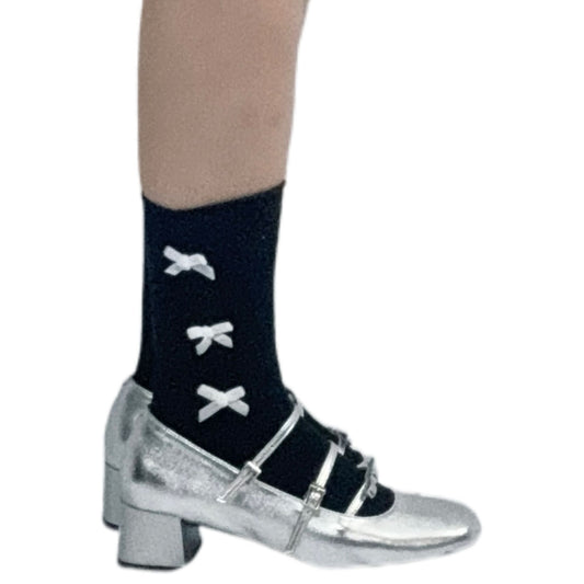Sweetheart Ribbons Socks with adorable and stylish design