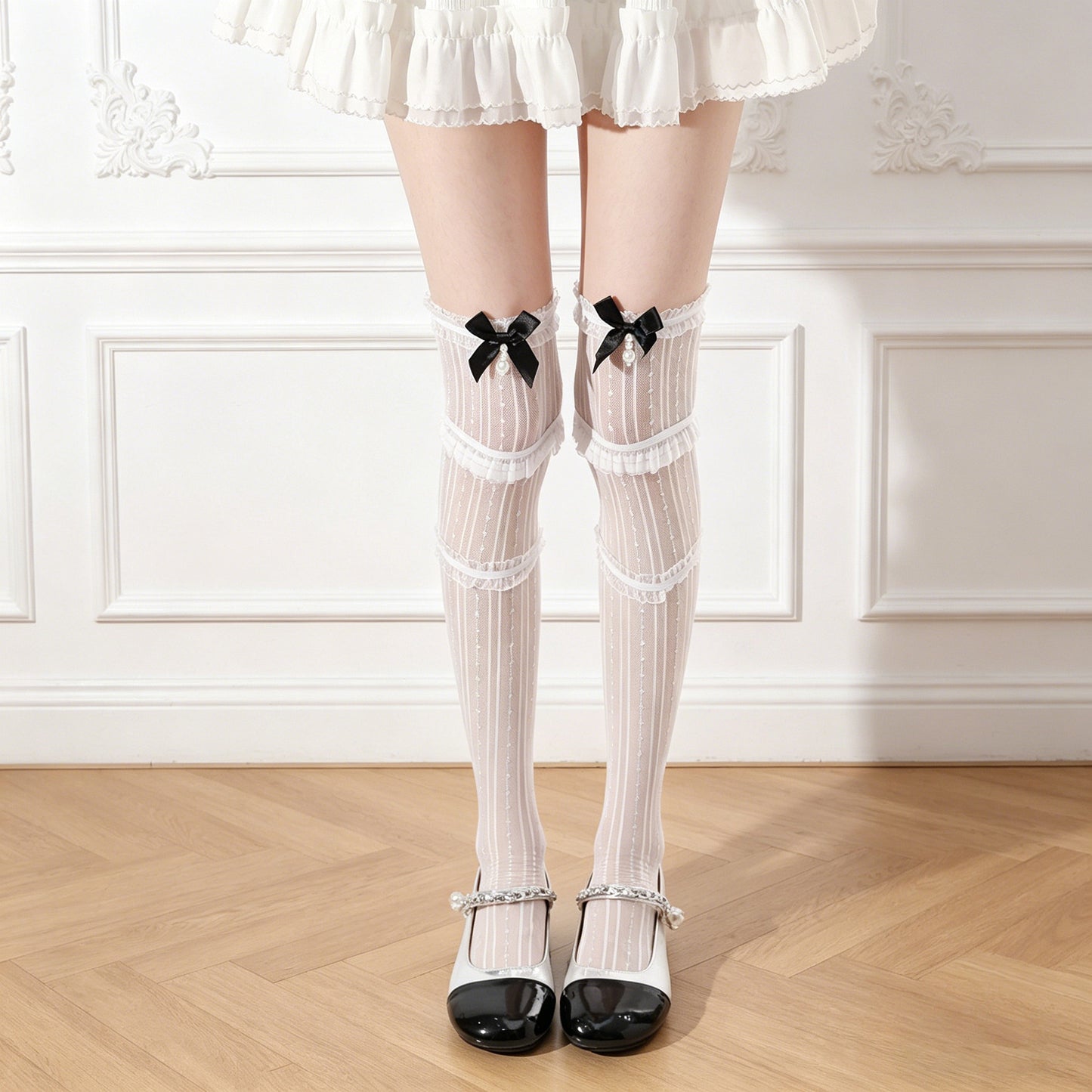 Baby Doll Pearl Ribbon Socks - Petite (Short) | Blanc White