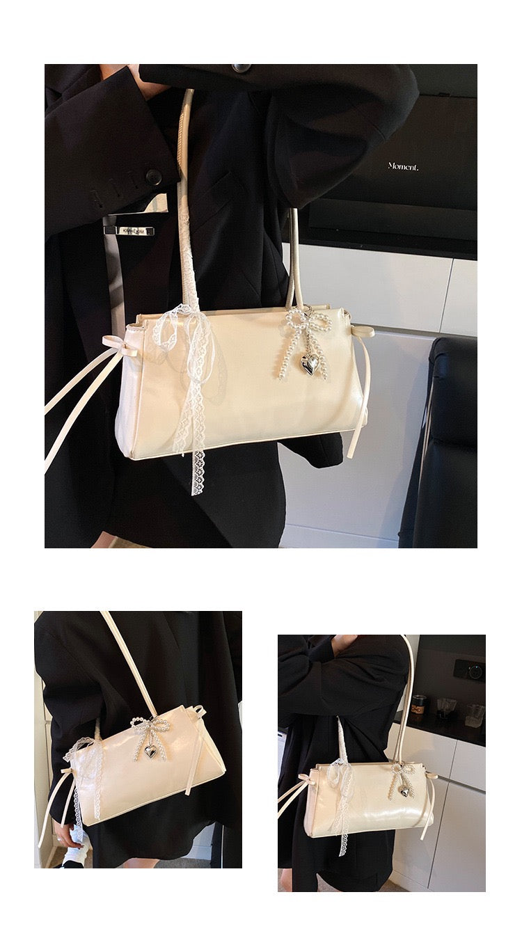 Candy Heart Shoulder Bag