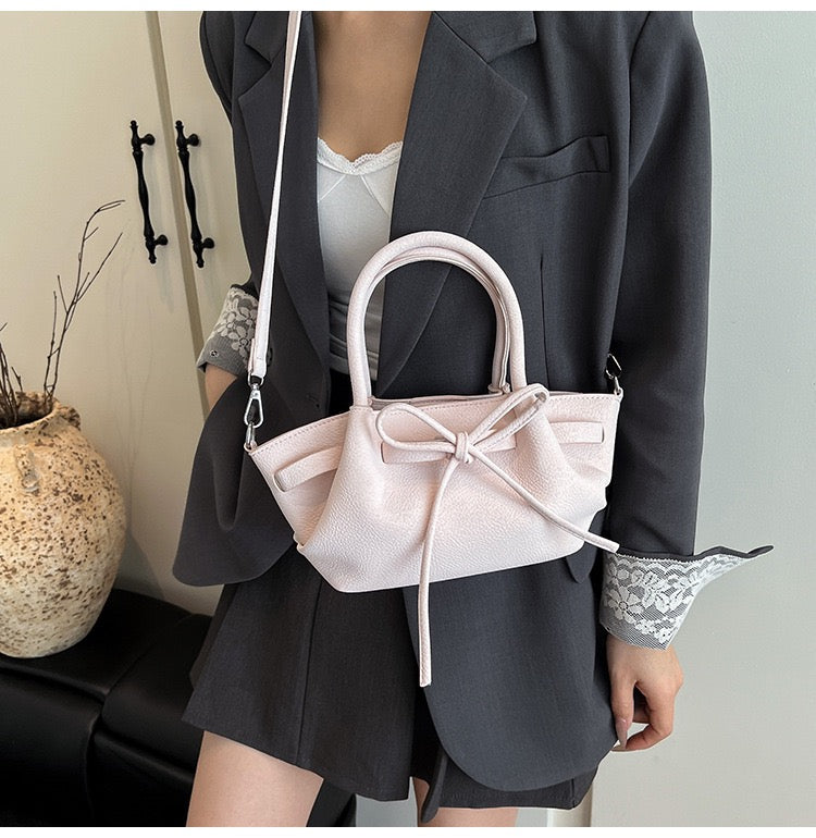 Château Ribbon Basket Tote