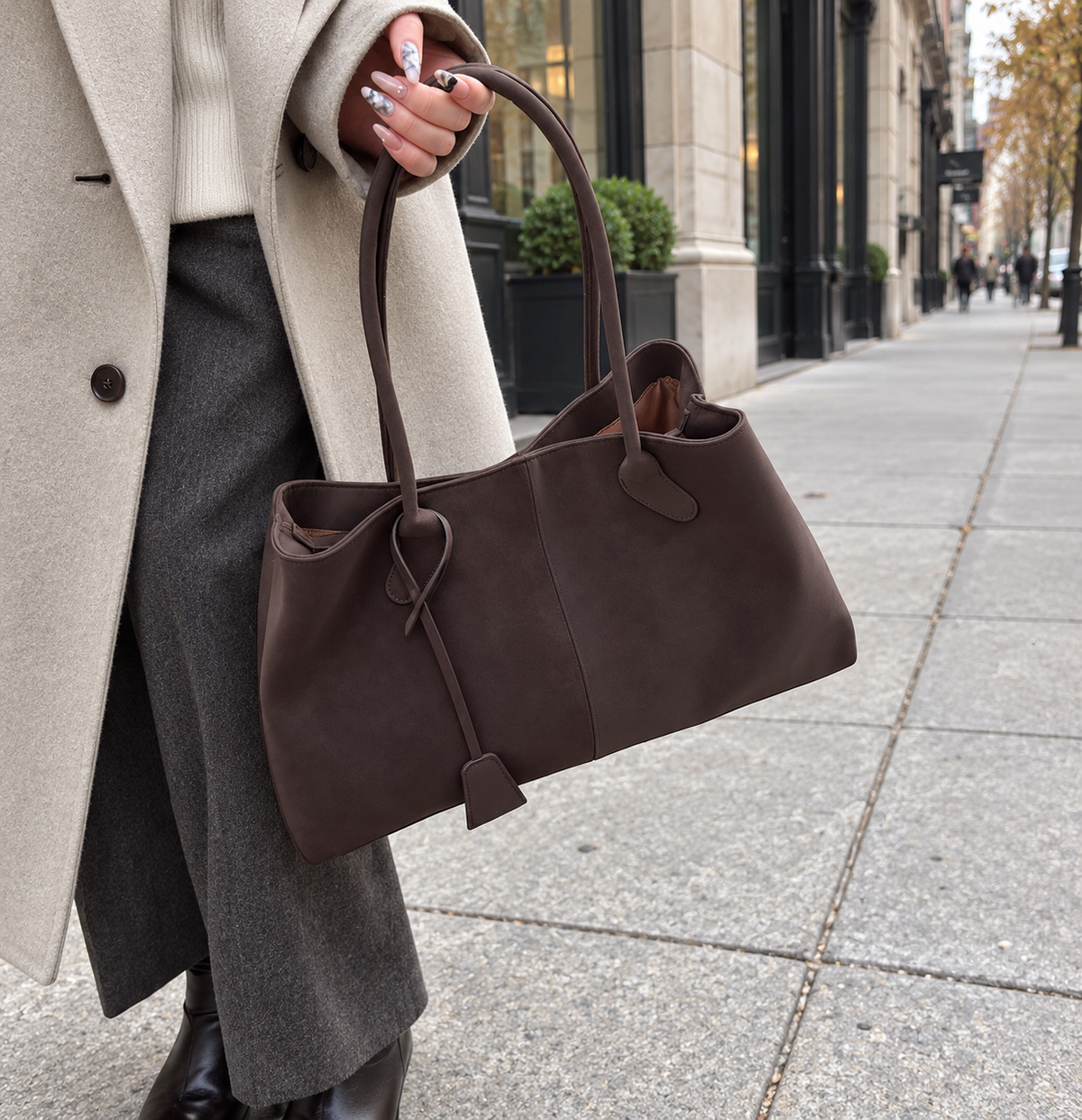 Easy Era Shoulder Tote - Midnight Black