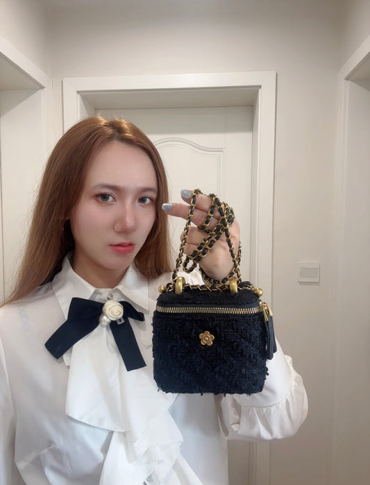 Camellia Tweed Vanity Case