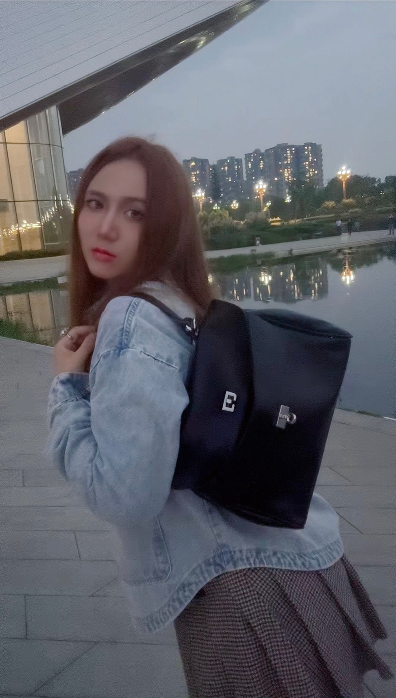 Modern Knight Tote Bag - Silver Spark Buckle