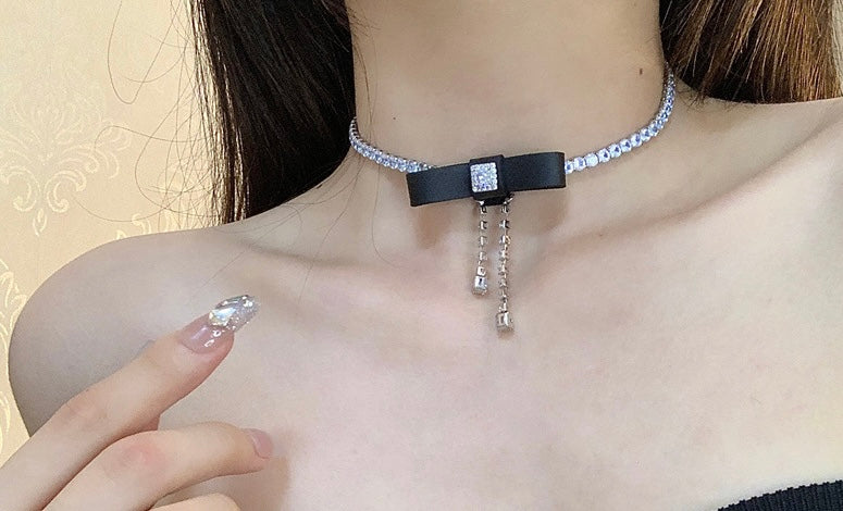 Noir Radiance Diamond Choker