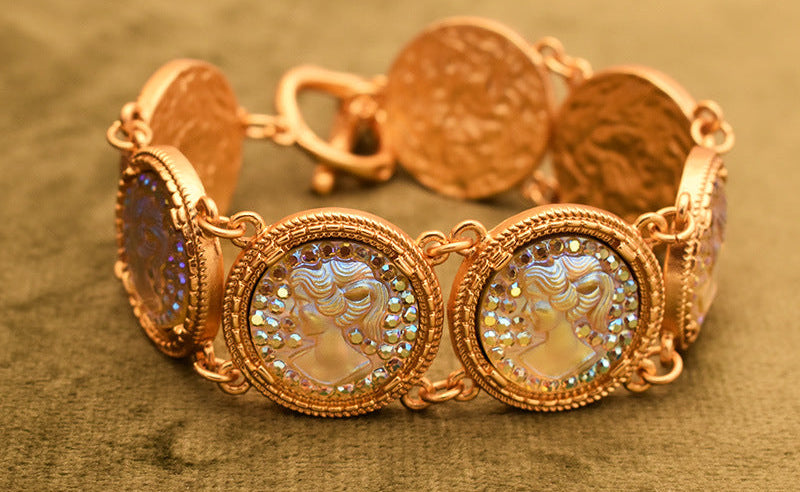 Vintage Portrait Jewelry Set