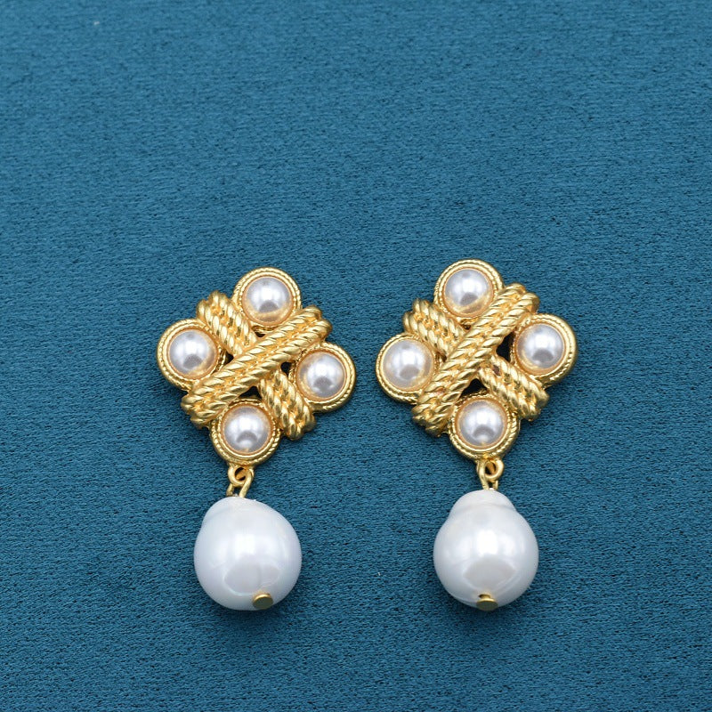 Gold-Plated Pearl Jewelry Set