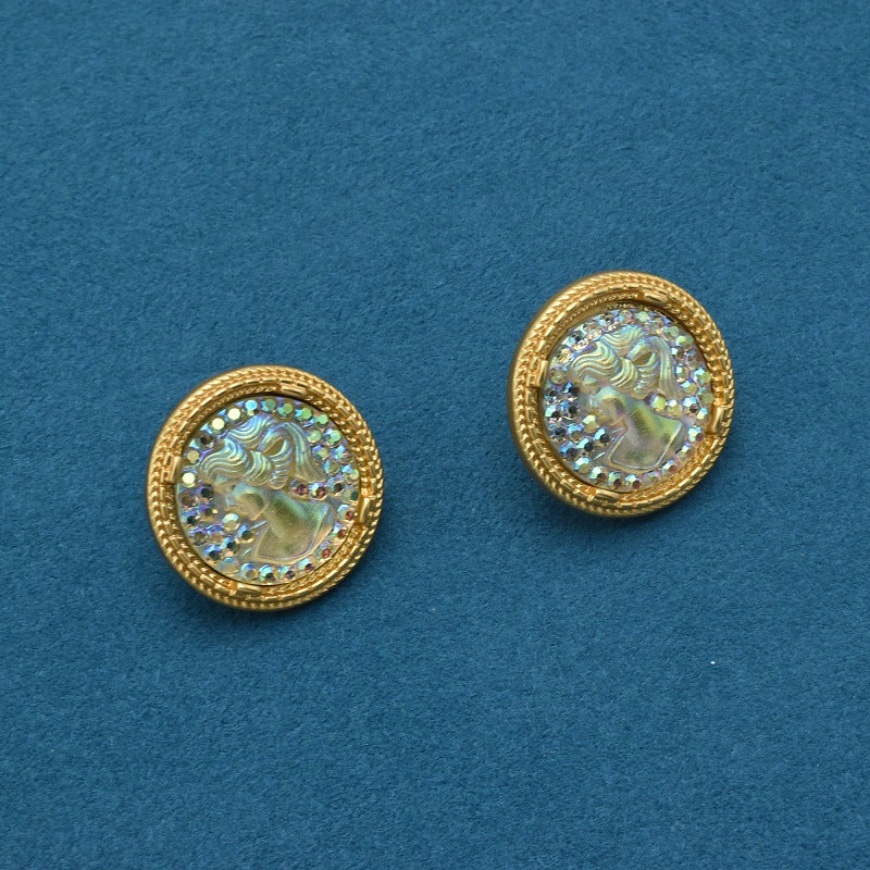Vintage Portrait Jewelry Set