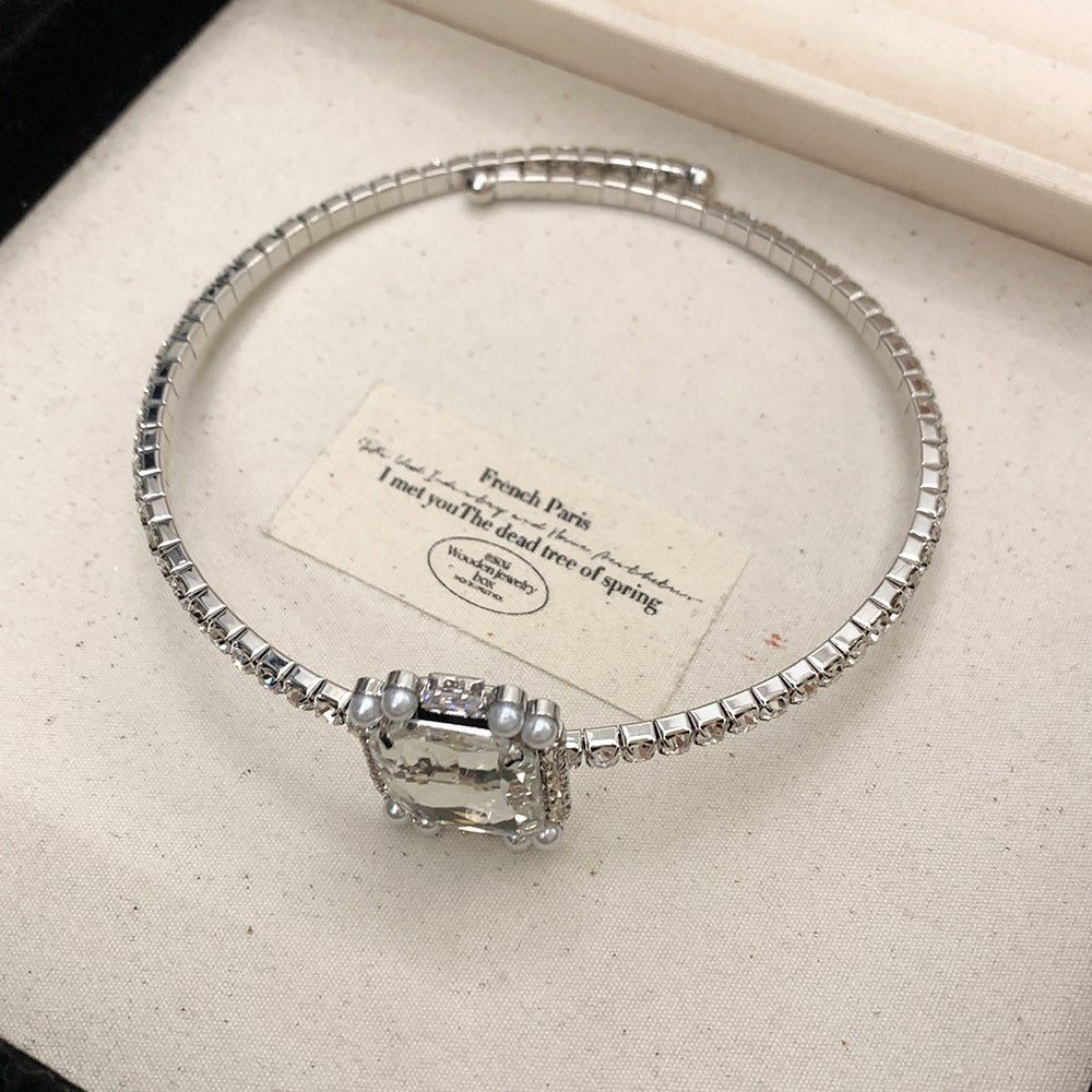 Luminous Grandeur Diamond Choker