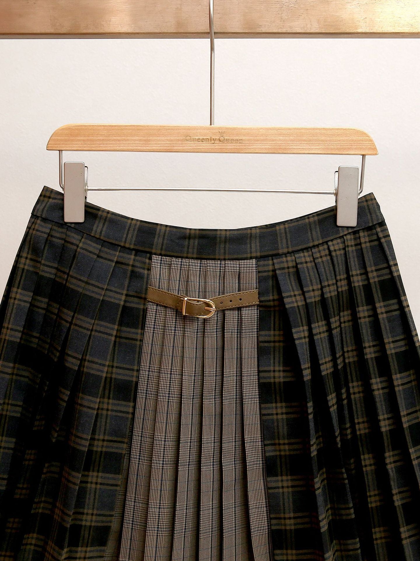 Parisian Preppy Plaid Pleated Skirt
