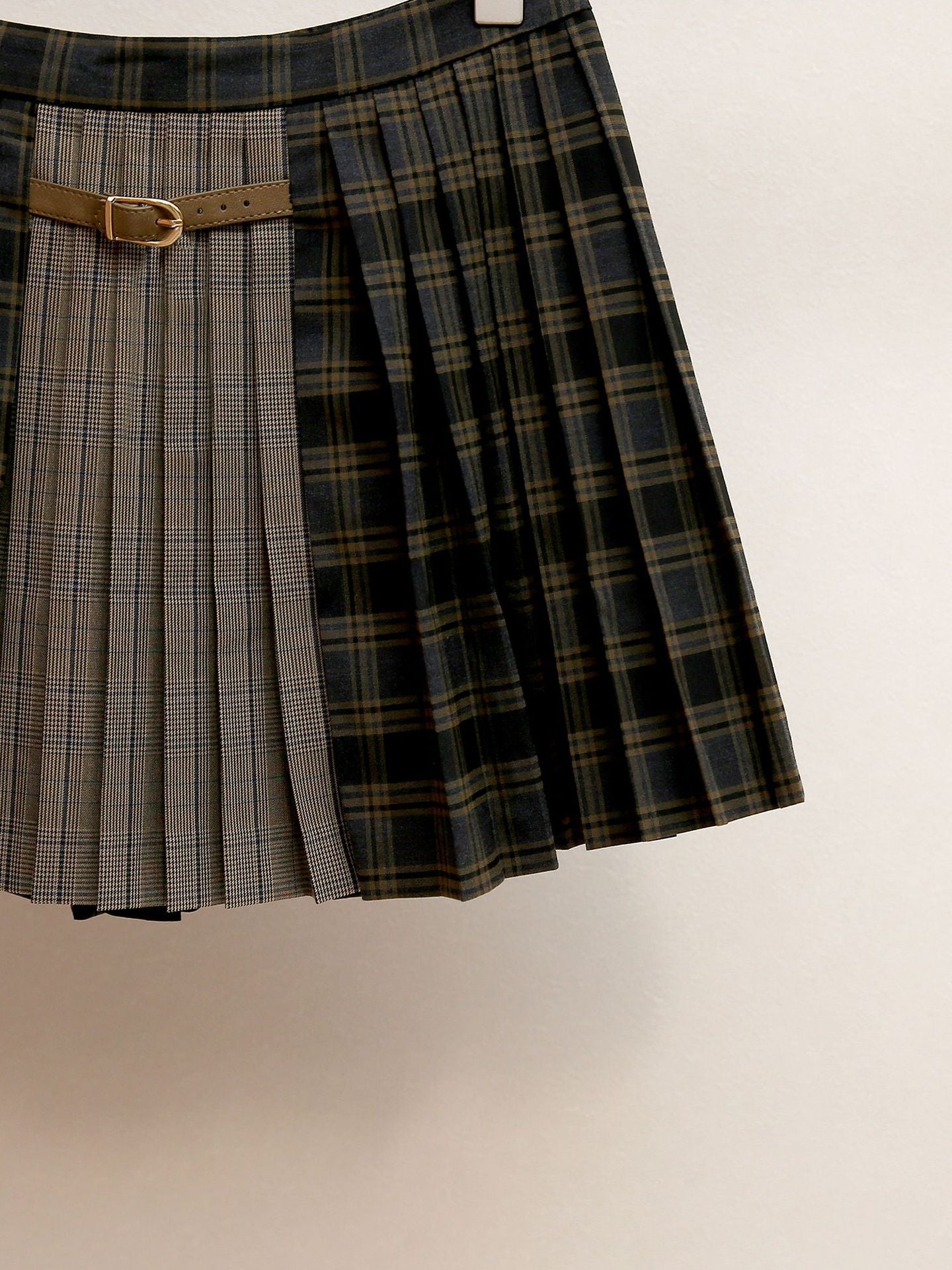 Parisian Preppy Plaid Pleated Skirt