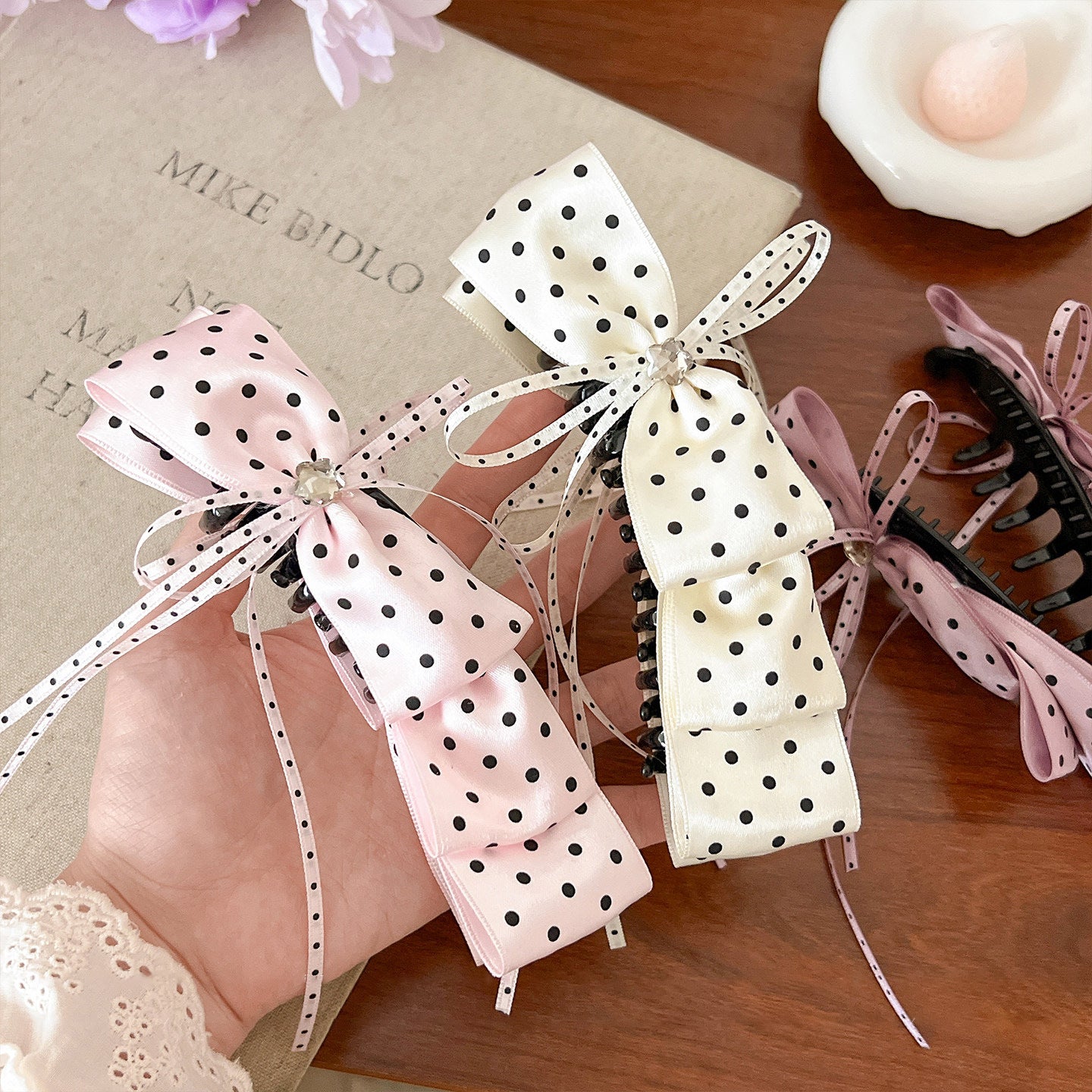 Princess Bow Polka Dot Hair Claw - Blanc White
