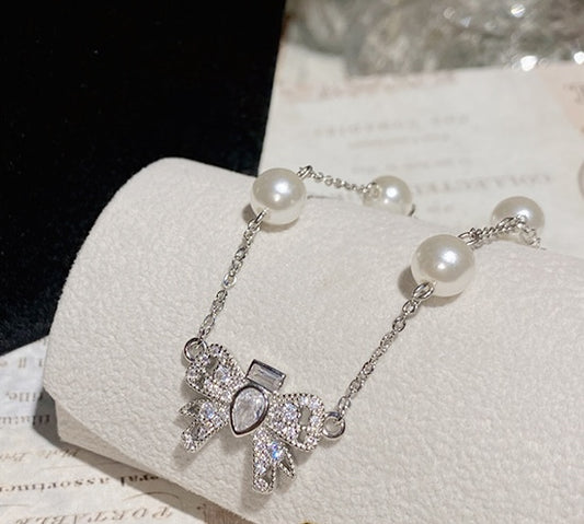 Twilight Bow & Pearl Bracelet